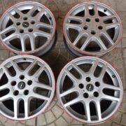 Диск литой для Subaru Traviq