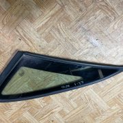 Стекло кузовное боковое левое